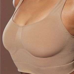 Nearly Naked Shaping Midi Bra